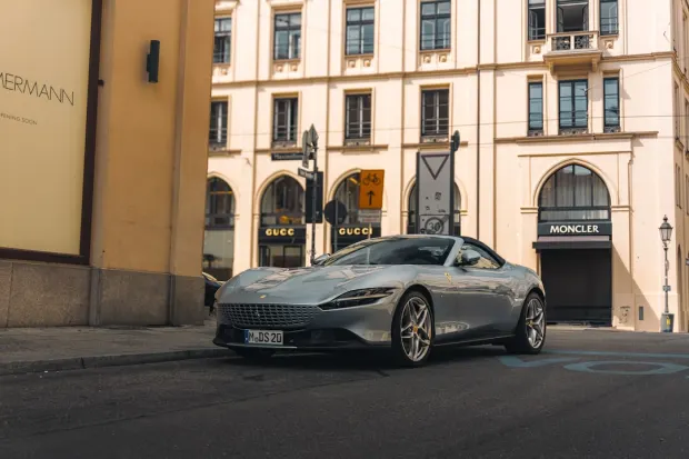 كازينو كوينز جيم تطبيق أندرويد/آي أو إس